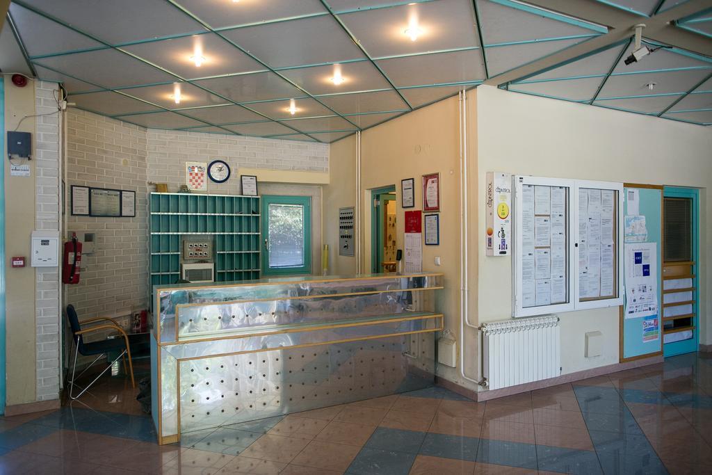 Hostel Spinut Split Exterior foto