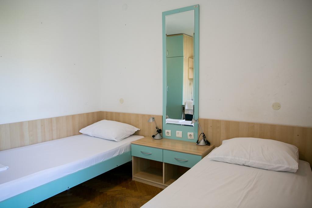 Hostel Spinut Split Exterior foto